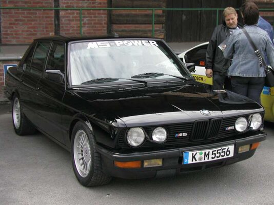 BMW_M5.jpg